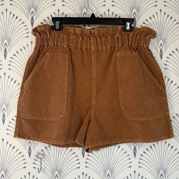 Versona Pants - Women's Brown Corduroy Shorts High waisted by Versona